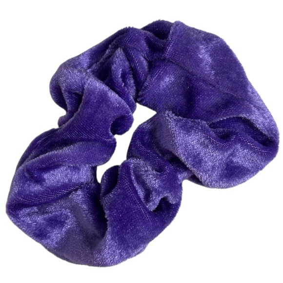 Forever 21 5-Piece Set of Purple Tone Scrunchies Hair Ties NWOT Dark Academia - Picture 5 of 9